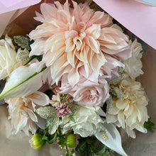 Load image into Gallery viewer, * Florist Choice Bouquet - aka 'Trust Us'