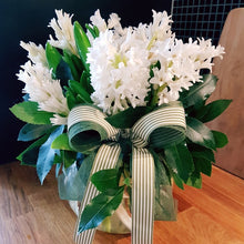 Load image into Gallery viewer, Seasonal Arrangement in Glass Vase