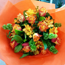 Load image into Gallery viewer, * Florist Choice Bouquet - aka 'Trust Us'