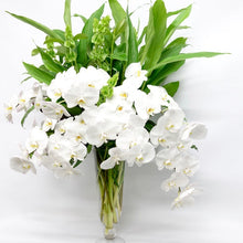 Load image into Gallery viewer, Seasonal Arrangement in Glass Vase