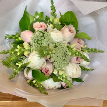 Load image into Gallery viewer, * Florist Choice Bouquet - aka 'Trust Us'