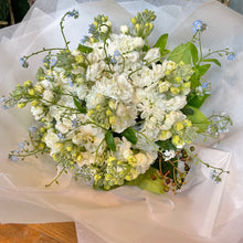 Load image into Gallery viewer, * Florist Choice Bouquet - aka 'Trust Us'