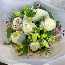 Load image into Gallery viewer, * Florist Choice Bouquet - aka 'Trust Us'