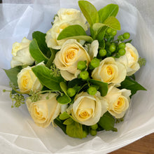 Load image into Gallery viewer, * Florist Choice Bouquet - aka 'Trust Us'