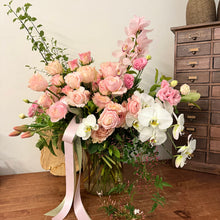 Load image into Gallery viewer, * Florist Choice Arrangement- aka 'Trust Us'

