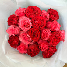 Load image into Gallery viewer, Chic Roses
