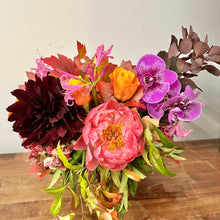 Load image into Gallery viewer, * Florist Choice Seasonal Arrangement - Always Recommended
