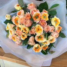 Load image into Gallery viewer, Chic Roses
