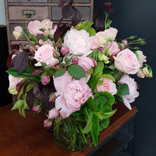 Load image into Gallery viewer, * Florist Choice Seasonal Arrangement -Always Recommended
