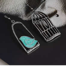 Load image into Gallery viewer, Bird Cage Earings
