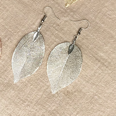 Leaf Cutout Earrings