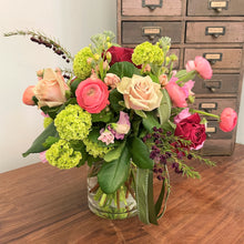 Load image into Gallery viewer, * Florist Choice Seasonal Arrangement -Always Recommended
