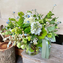 Load image into Gallery viewer, White &amp; Blue Posy Fishbowl
