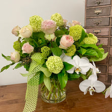 Load image into Gallery viewer, * Florist Choice Seasonal Arrangement - Always Recommended
