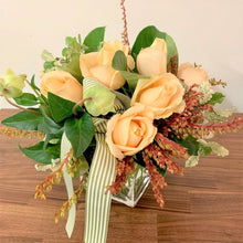 Load image into Gallery viewer, * Florist Choice Seasonal Arrangement - Always Recommended
