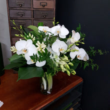 Load image into Gallery viewer, * Florist Choice Seasonal Arrangement - Always Recommended
