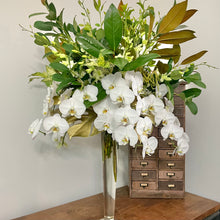 Load image into Gallery viewer, Orchid Luxury

