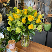 Load image into Gallery viewer, * One Dozen Roses in Glass Vase
