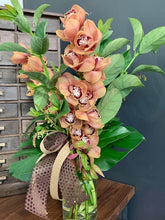 Load image into Gallery viewer, * Florist Choice Seasonal Arrangement -Always Recommended
