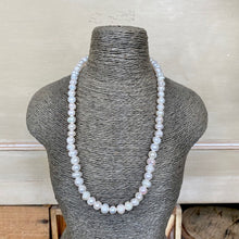 Load image into Gallery viewer, Elegant Freshwater Pearl Necklace
